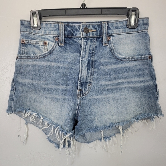 Lucky Brand Women's 2 26" Pins Medium Wash Denim Jean Shorts Raw Hem Summer - Picture 1 of 7